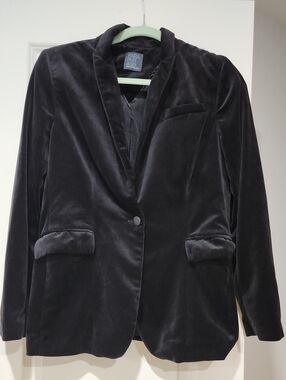 Paraphrase Black Velvet Single-Button Blazer